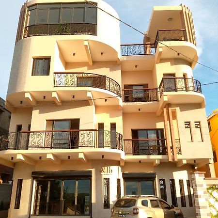 Soa Lia Hotel Miandrivazo Bagian luar foto